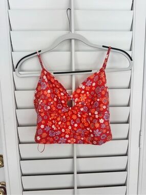 SO Pink Floral Cropped Tank Top
